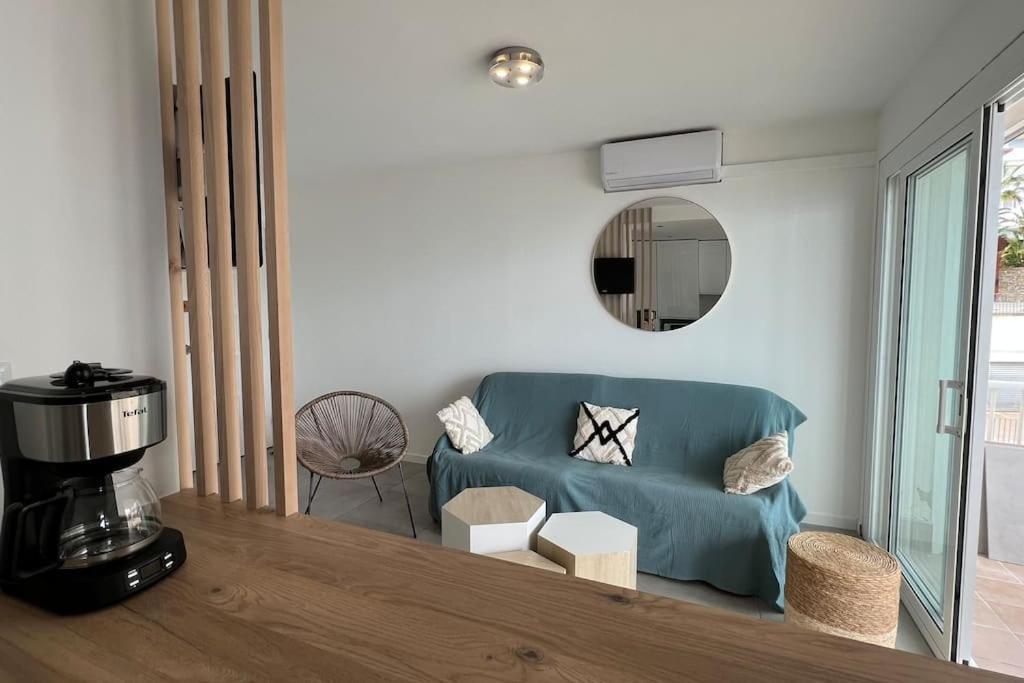 Apartamento Tres Habitaciones Con Vistas Al Mar En Roses Exterior foto