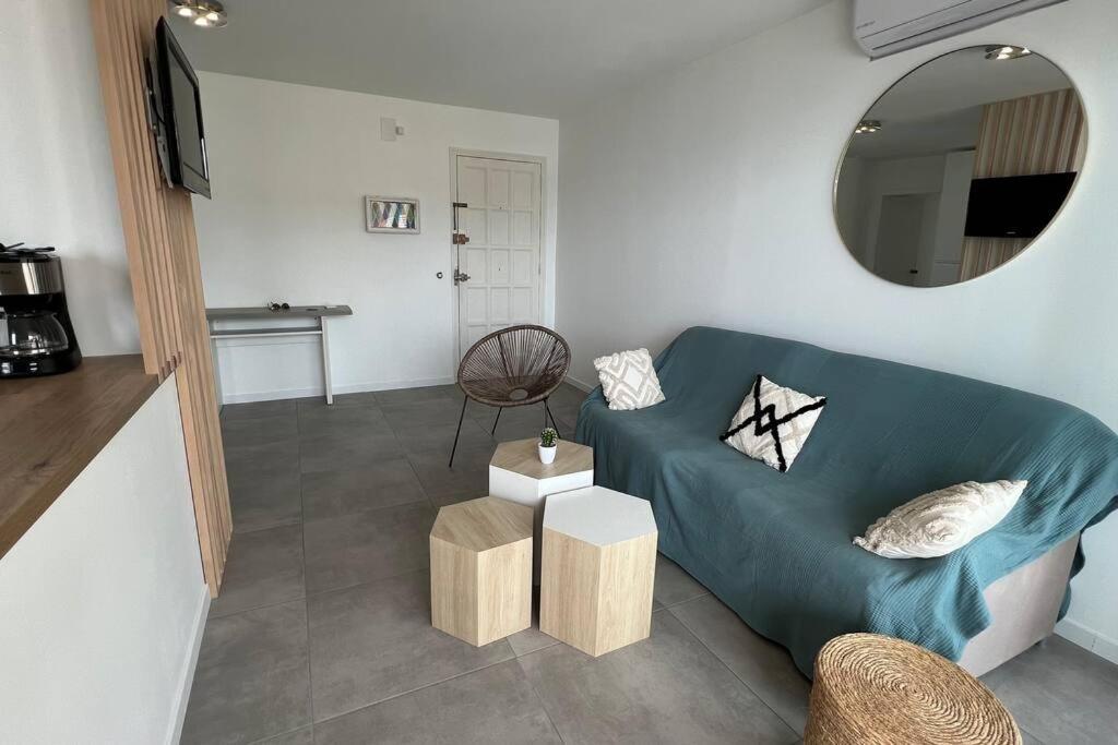 Apartamento Tres Habitaciones Con Vistas Al Mar En Roses Exterior foto