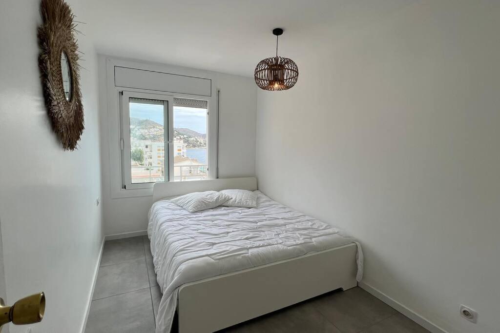 Apartamento Tres Habitaciones Con Vistas Al Mar En Roses Exterior foto