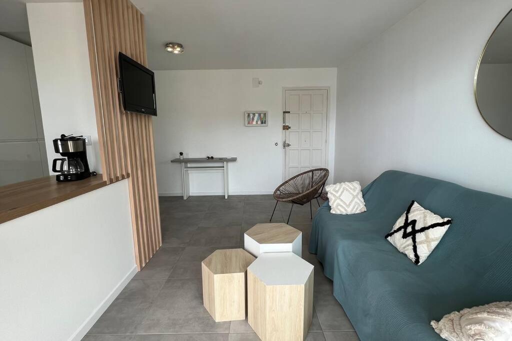 Apartamento Tres Habitaciones Con Vistas Al Mar En Roses Exterior foto